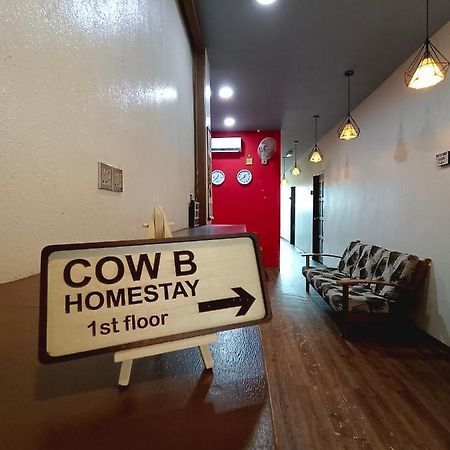 Cow B Homestay 城景 Semporna Exterior photo