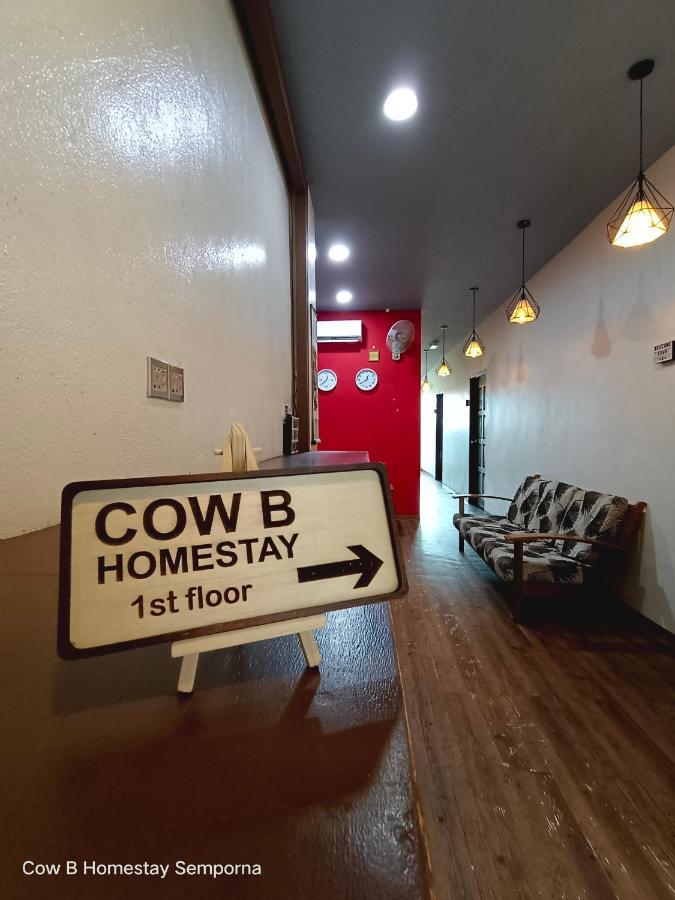 Cow B Homestay 城景 Semporna Exterior photo